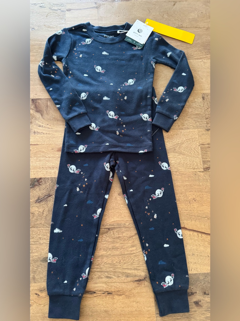 New Petit Lem Christmas holiday Pajama Set - Cozy Long Sleeve Two-Piece sz 3